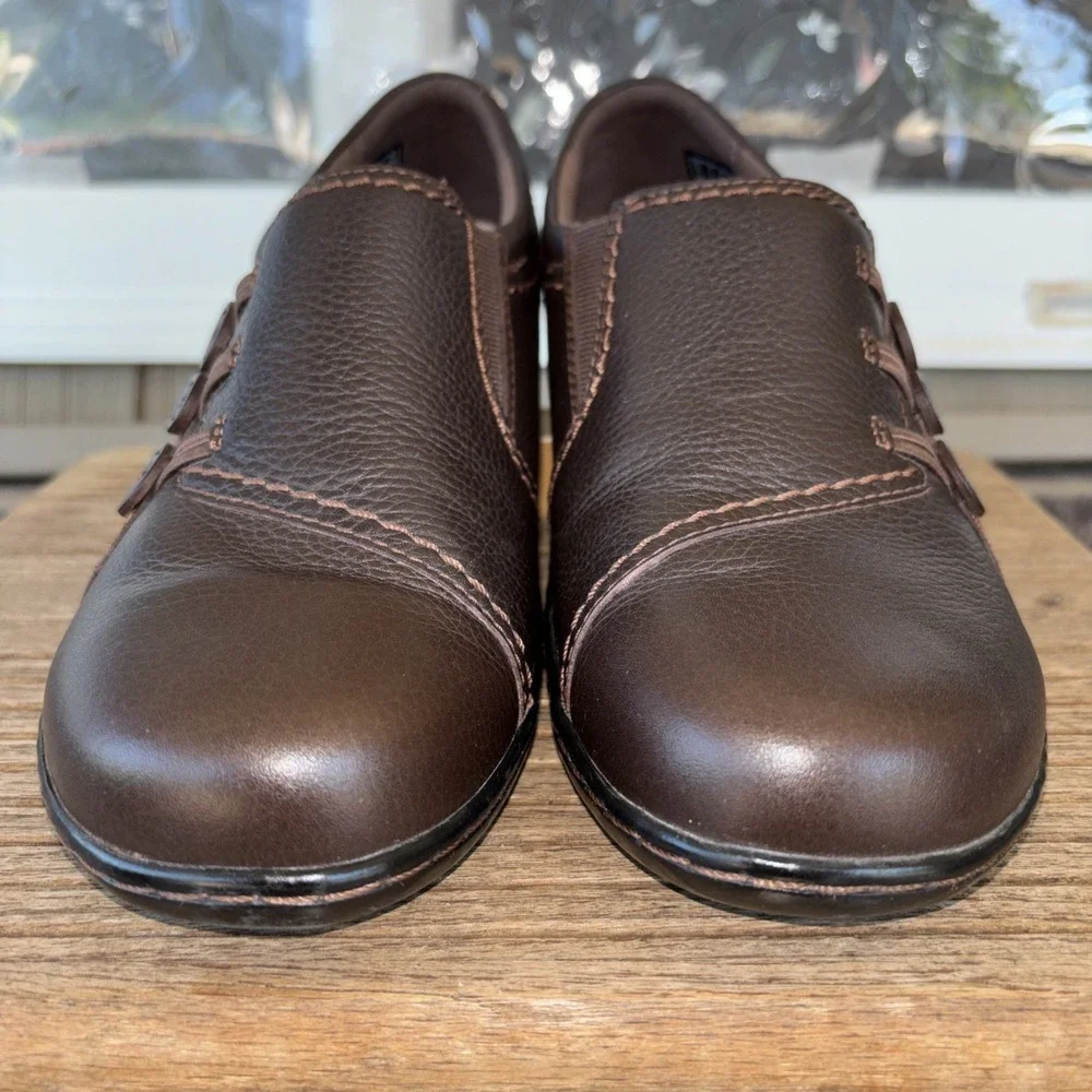 Clarks Shoes Women 9 M Brown Leather Buttons Slip On Comfort Flats 261400474065